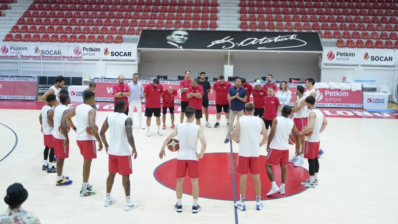 Basketbol Süper Ligi’nde Aliağa Petkimspor - Bahçeşehir Koleji maçı ertelendi