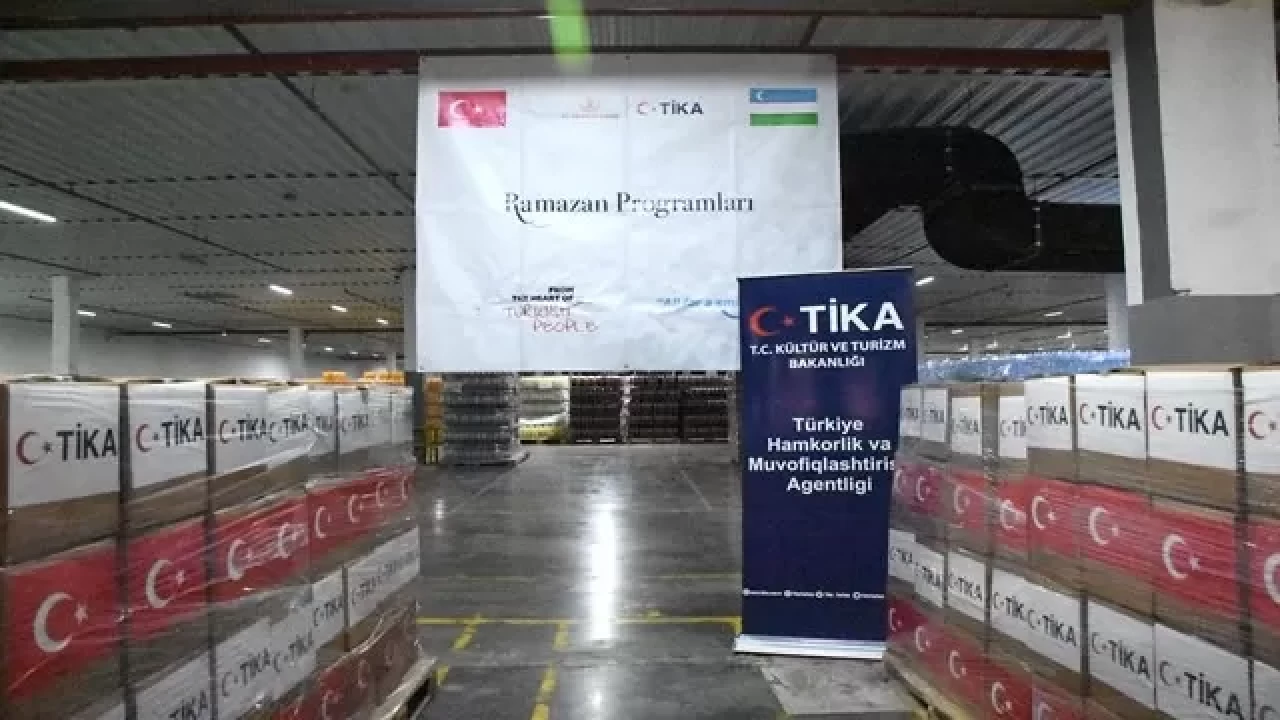 TİKA, Özbekistan'da ihtiyaç sahibi 2 bin aileye gıda yardımı yaptı