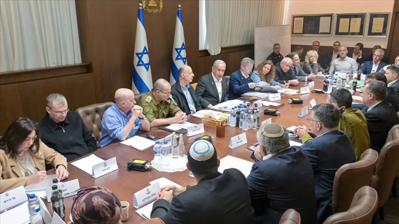 İsrail, Gazze'deki esirler için Mısır'da üst düzey müzakerelere başladı