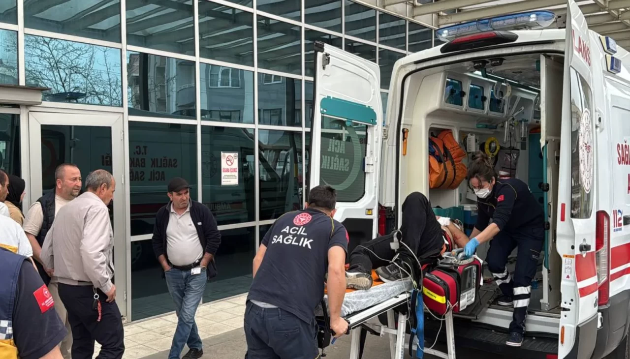 Kocaeli'de feci kaza: Yüksekten düşen işçi ağır yaralandı