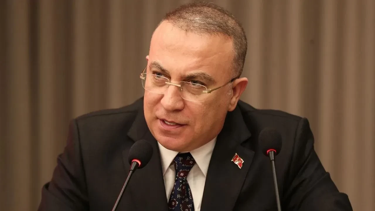 MHP Genel Başkan Yardımcısı İzzet Ulvi Yönter: Ali Mahir çok zıplama, çekirgeye dönersin