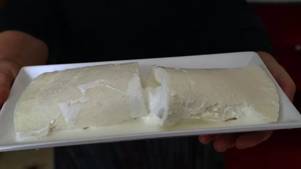 Kaymak nasıl saklanmalı? Afyonkarahisar'ın geleneksel kaymak saklama yöntemleri