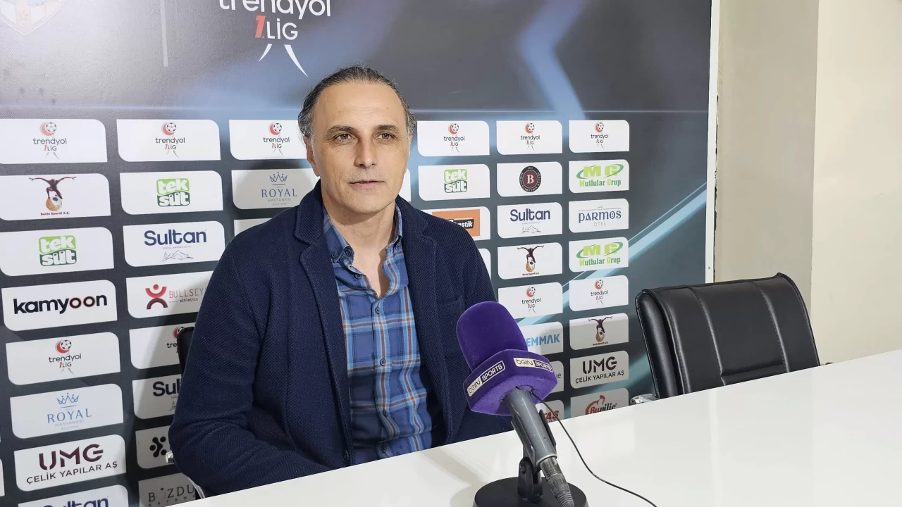 Bandırmaspor Teknik Direktörü Mustafa Gürsel, 1. Lig'deki Adanaspor galibiyetini değerlendirdi