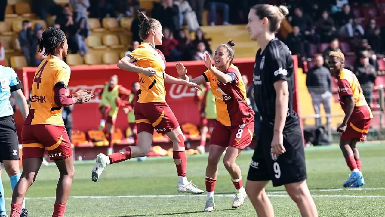 Kadın Futbol Süper Ligi’nde Galatasaray Kadın Futbol Takımı, Beşiktaş'ı 3-0 mağlup etti