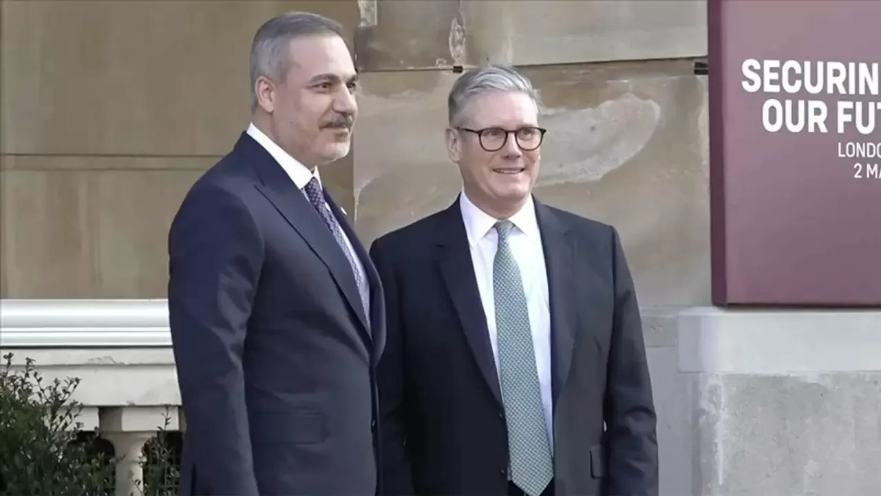 Bakan Fidan, Londra'daki Ukrayna Zirvesi'nde katılacak