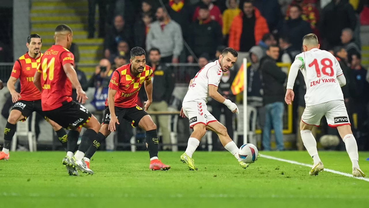 Süper Lig'de Samsunspor, Göztepe deplasmanında 2 farktan geri döndü!