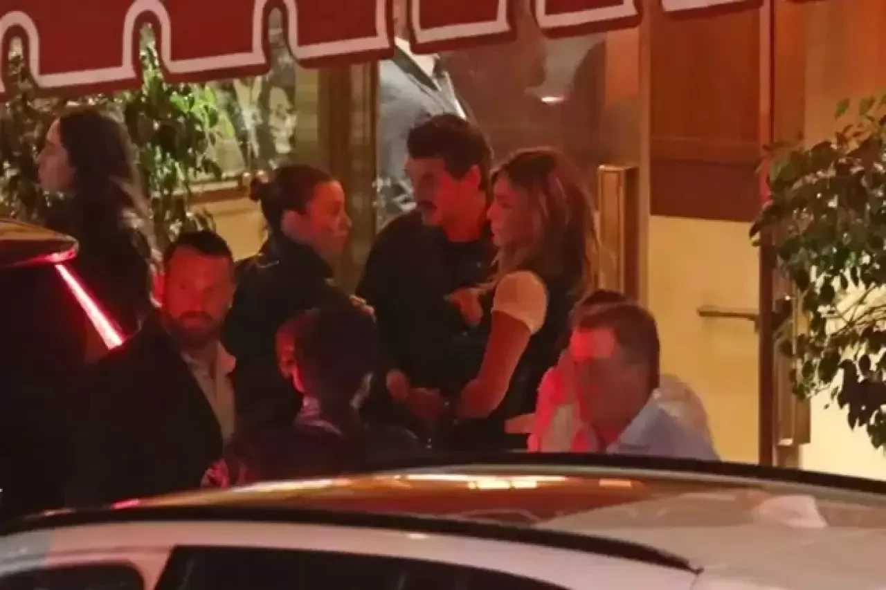 Jennifer Aniston ve Pedro Pascal, Los Angeles'ta yemekte görüntülendi