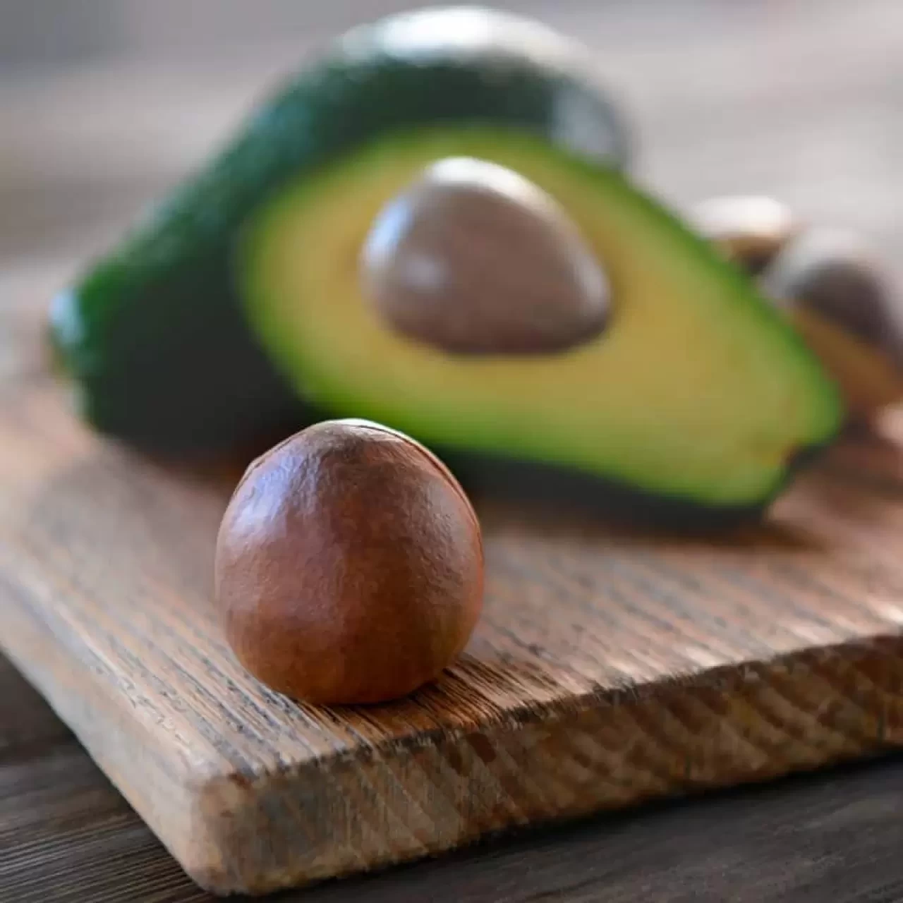 İçi Kararmış Avokado Yenir Mi, Sağlığa Zararlı Mı?