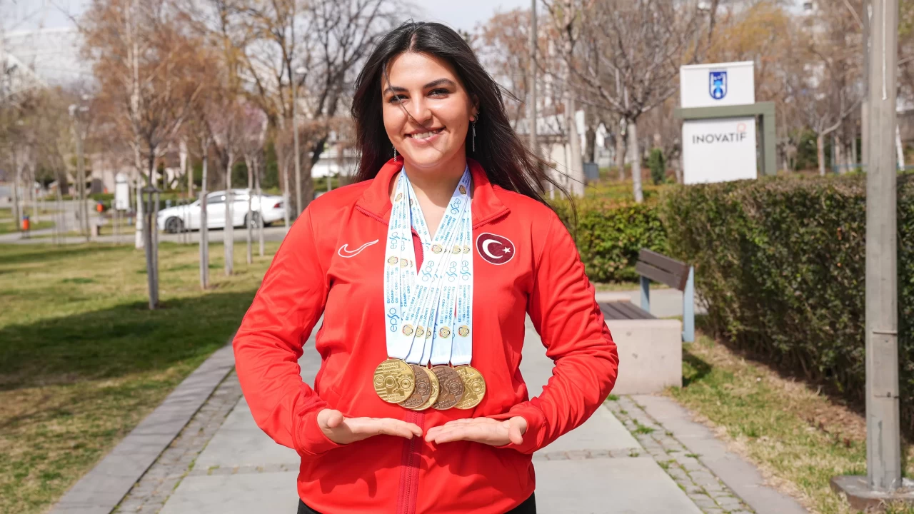 Tarih yazan Türk kadın atıcı: Şevval İlayda Tarhan