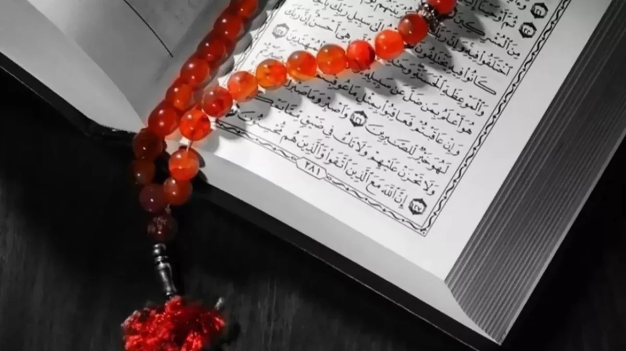 Kadir gecesinde hangi ibadetler yapılmalı? Kadir gecesinde yapılacak ibadetler, okunacak dua ve sureler