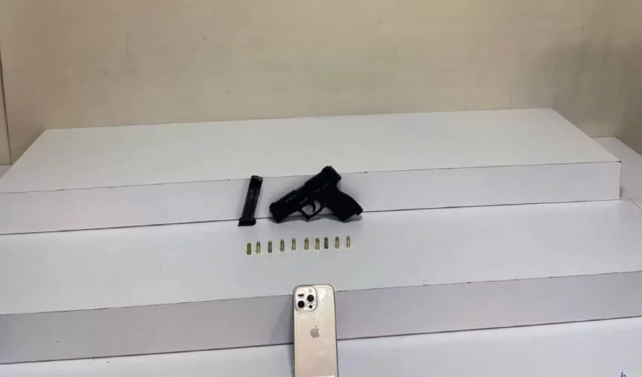 Satıcı kılığına giren polis gaspçıyı suçüstü yakaladı