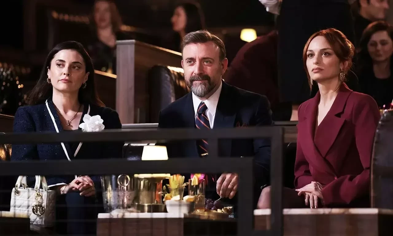 Kral Kaybederse: Hangi Romandan Uyarlanıyor ve Konusu Gerçek Mi?