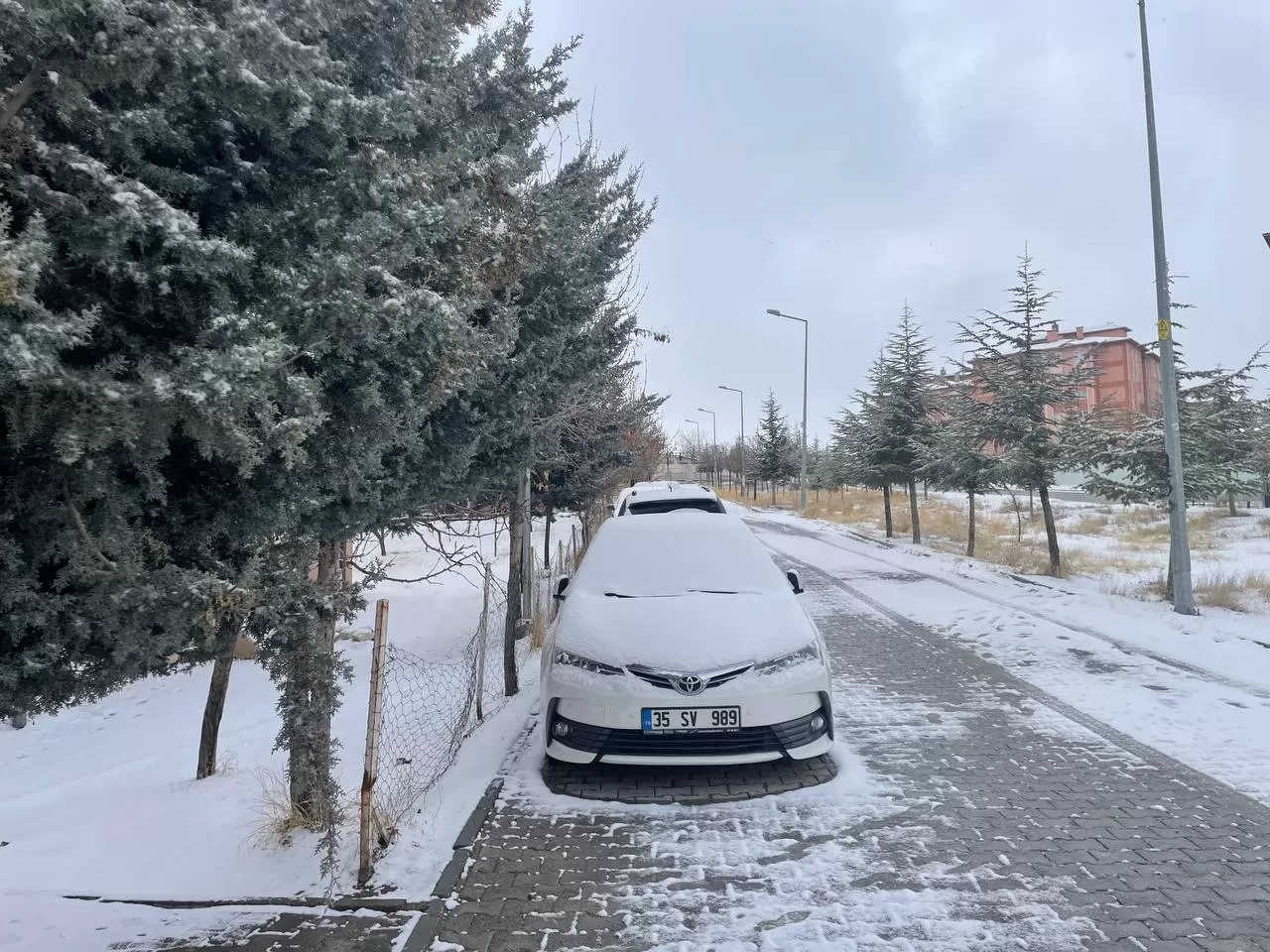 Van'da olumsuz hava koşulları nedeniyle 48 yerleşim birimine ulaşım sağlanamıyor