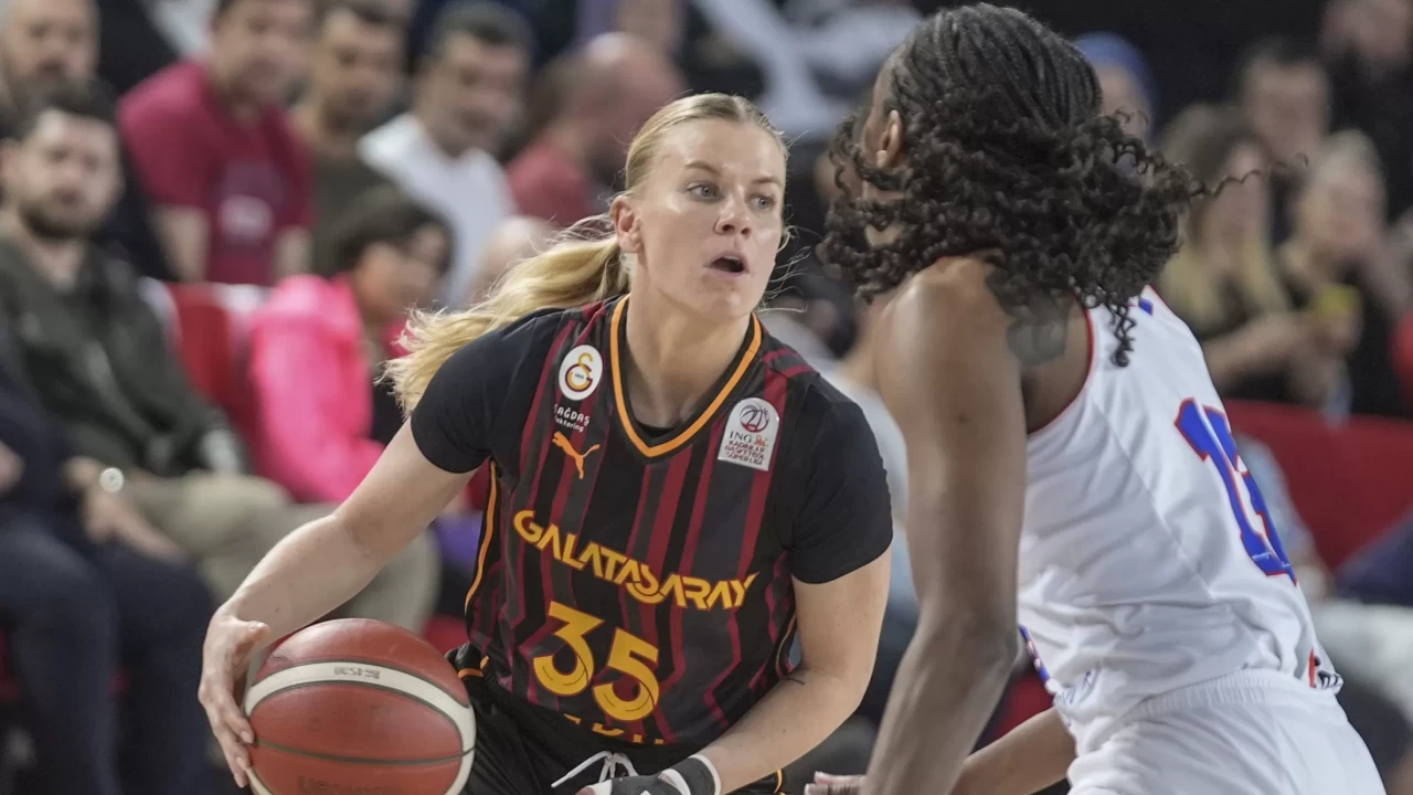 Galatasaray Kadın Basketbol Takımı, Kadınlar Basketbol Süper Ligi'nde BOTAŞ'ı mağlup ederek yarı finale yükseldi