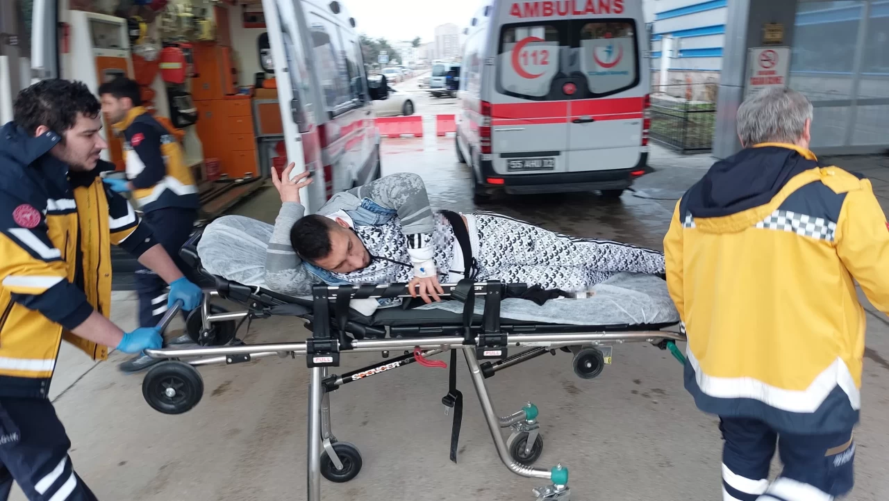 Samsun'da akaryakıt istasyonunda bıçaklı saldırı: Motosiklet sürücüsü yaralandı