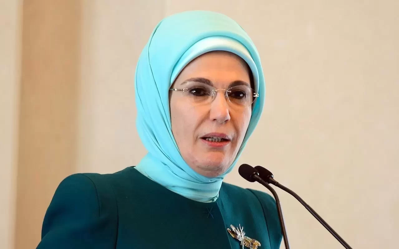 Emine Erdoğan'dan 14 Mart Tıp Bayramı'na özel mesaj