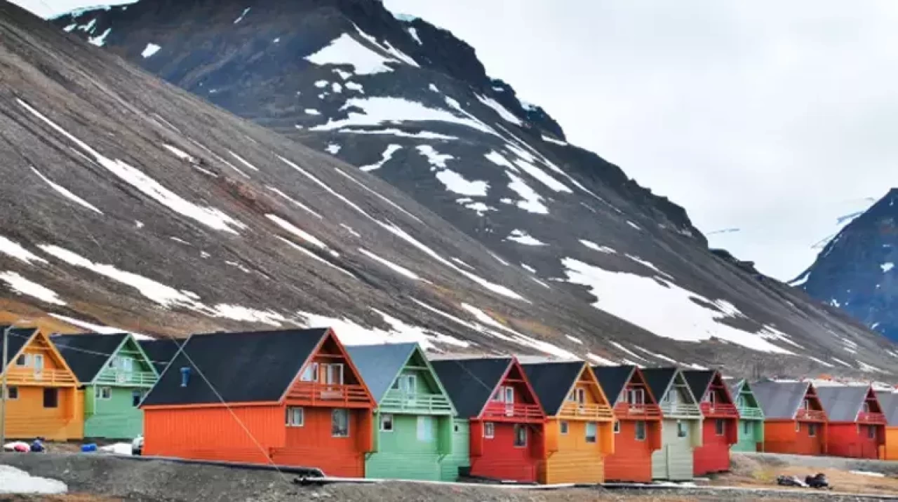 Türk vatandaşları Svalbard'da yaşama yolu açıldı!