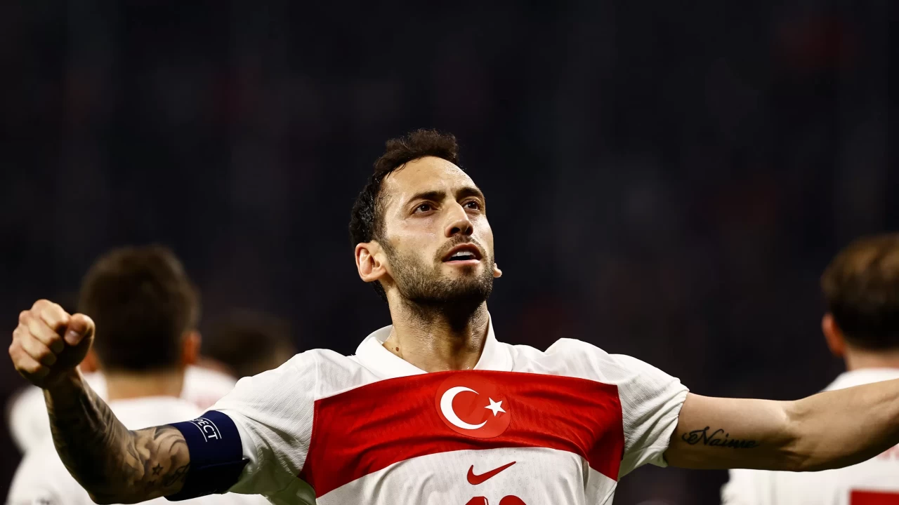 Hakan Çalhanoğlu'nun hedefi Şampiyonlar Ligi ve Ballon D'or