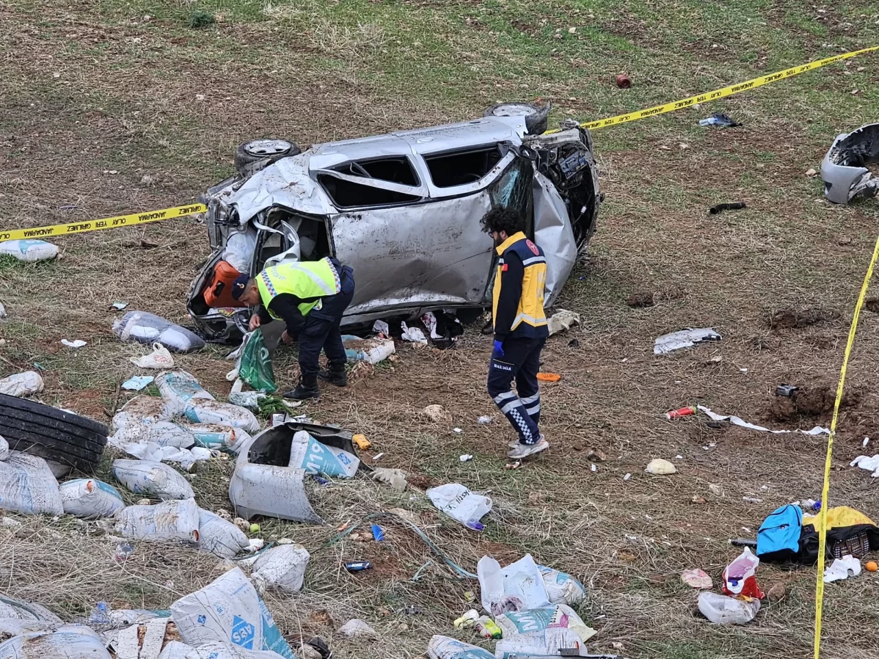 Adıyaman Gölbaşı’nda otomobil şarampole devrildi: 5 yaralı