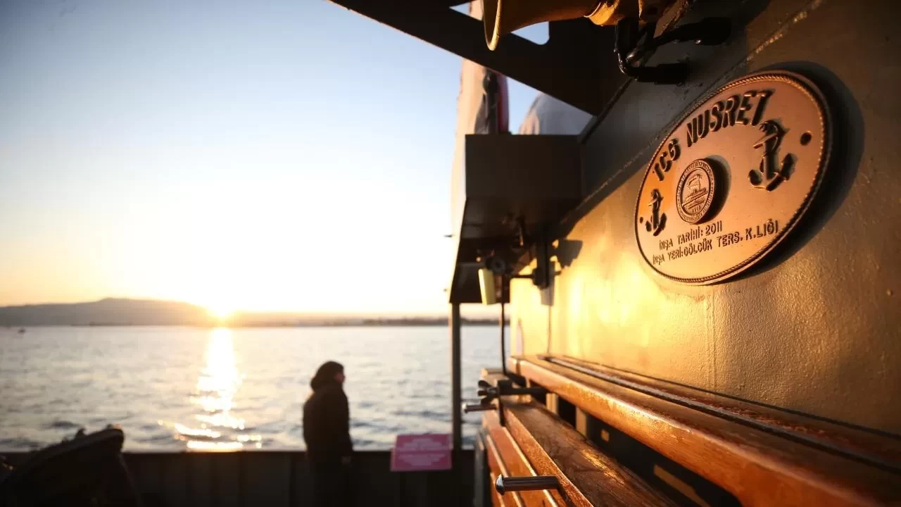 110 yıl sonra aynı rotada... Türk zırhlısı bu sefer çelenk bıraktı