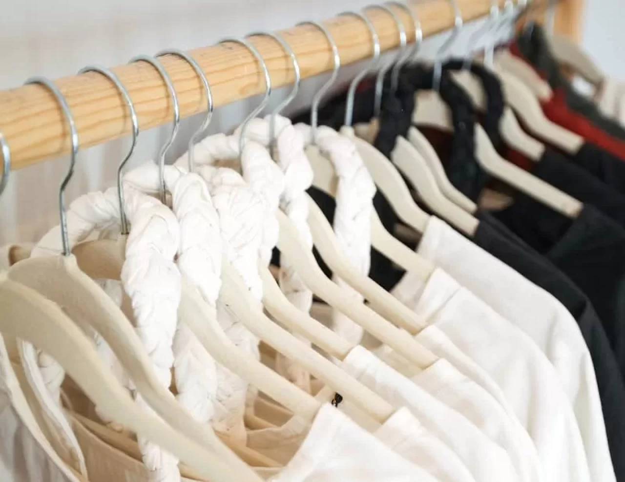 Gardırobunuzdaki kötü kokulardan kurtulmanın 4 doğal yolu!