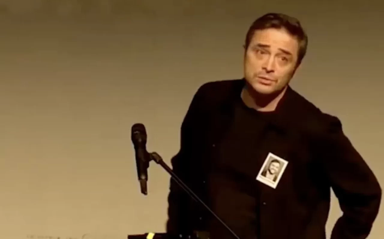 Ahmet Kural, Şinasi Yurtsever'in cenazesinde gözyaşlarına boğuldu