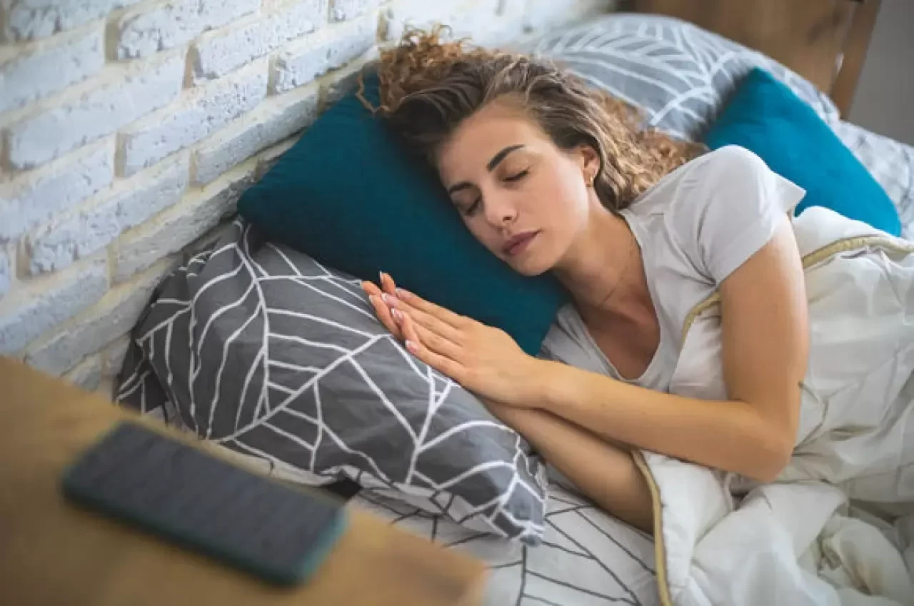 Telefonu Yastık Altına Koymak Zararlı mı?