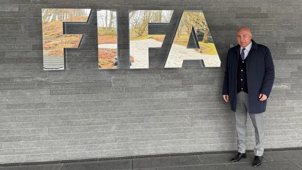 Samsunspor Kulübü Başkanı Yüksel Yıldırım, FIFA’yı ziyaret etti
