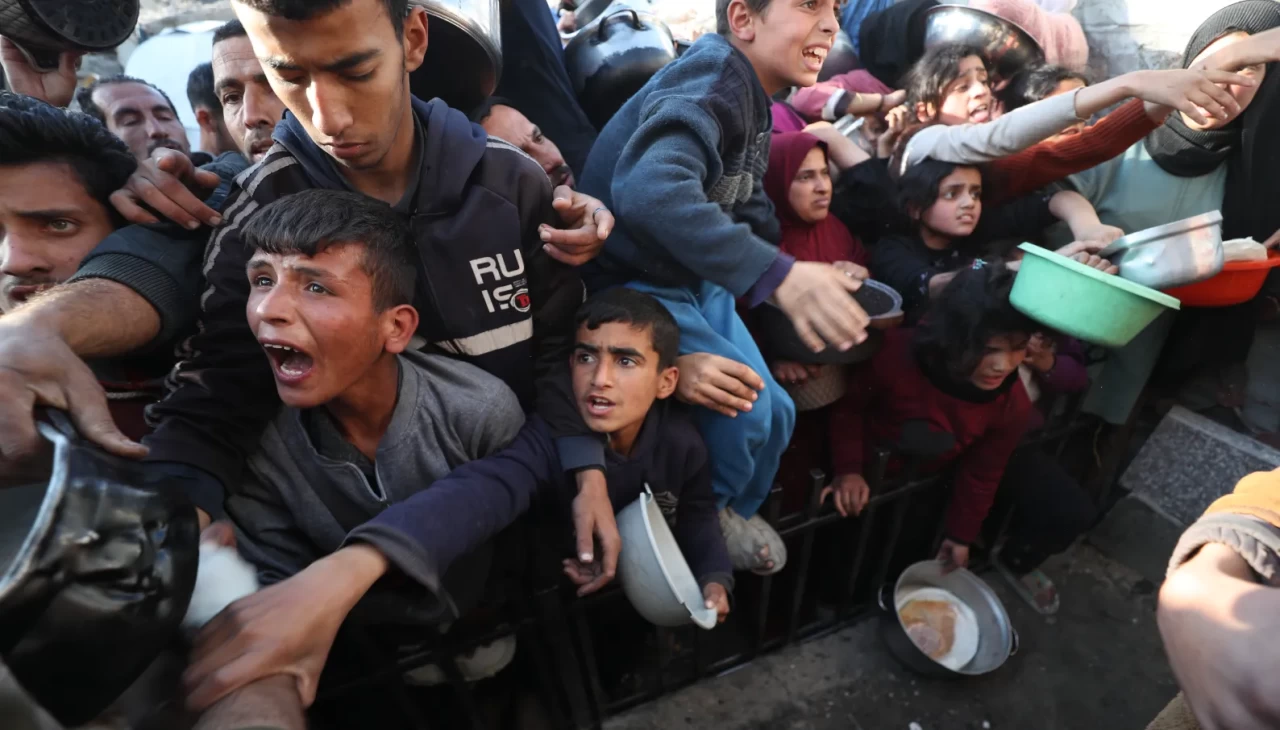 İsrail’in saldırıları Gazze’de insani krizi derinleştiriyor