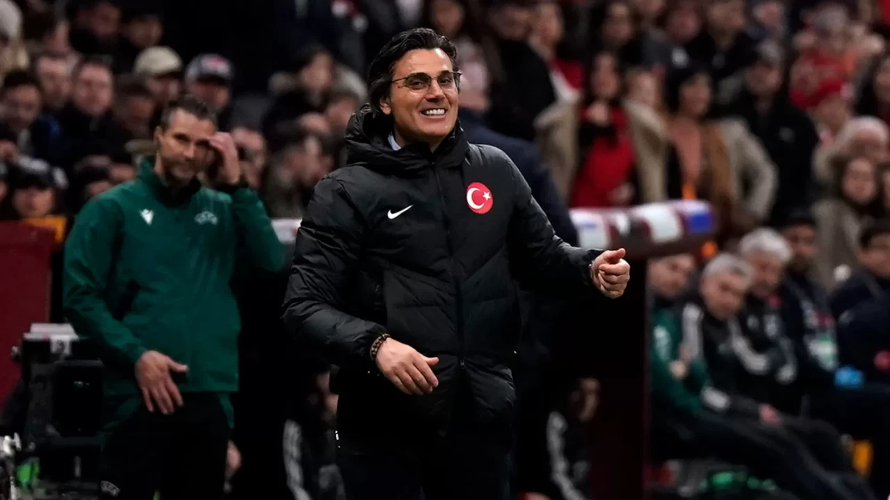 A Milli Futbol Takımı'nda 6 değişiklik: Vincenzo Montella, Macaristan karşısında kadroda revizyon yaptı