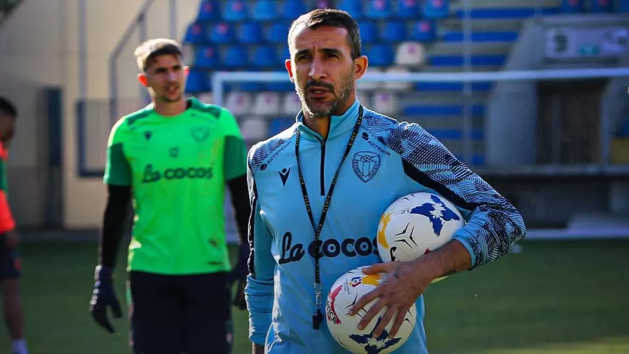 Mehmet Topal, Petrolul Ploieşti'de ikinci dönemine resmen başladı! Topal: "Yarım kalan işi tamamlamaya geldim"