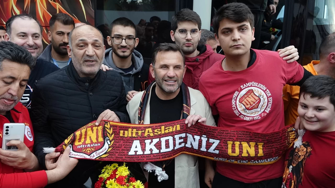Galatasaray Teknik Direktörü Okan Buruk'tan Antalya'daki taraftarlara mesaj: Rahatız merak etmeyin