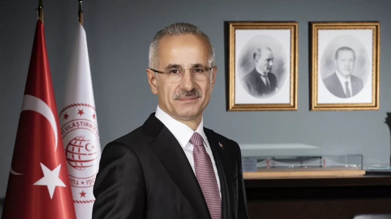 Ulaştırma ve Altyapı Bakanı Uraloğlu'ndan Ramazan Bayramı mesajı
