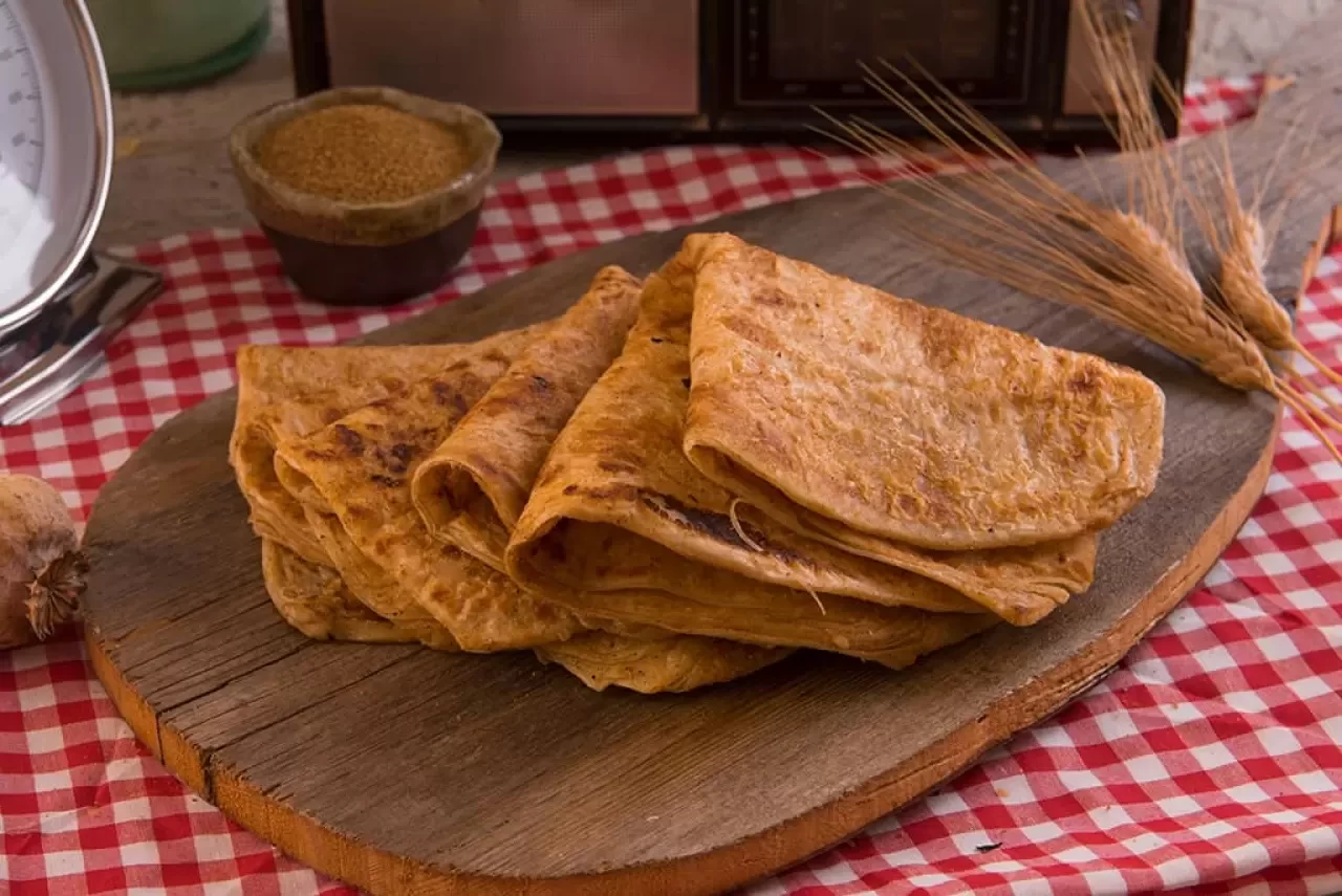 Katmer Tarifi: Geleneksel Türk Tatlısının Pratik ve Lezzetli Yapılışı