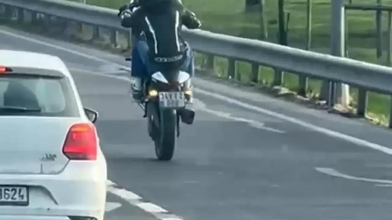 Şişli'de tek tekerlek üstünde giden motosiklet sürücüsüne ceza