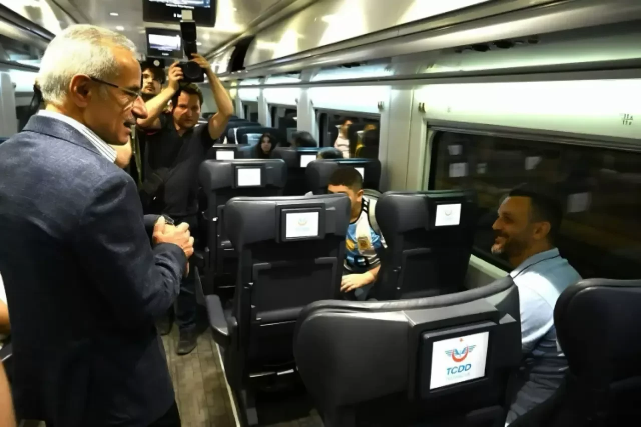 Bayram döneminde demiryoluyla 2,8 milyon yolcu taşındı