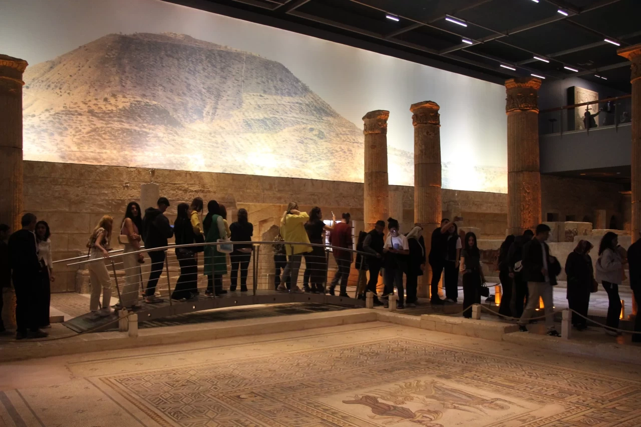 Ramazan Bayramı'nda Zeugma Mozaik Müzesi'nde büyük ziyaretçi akını
