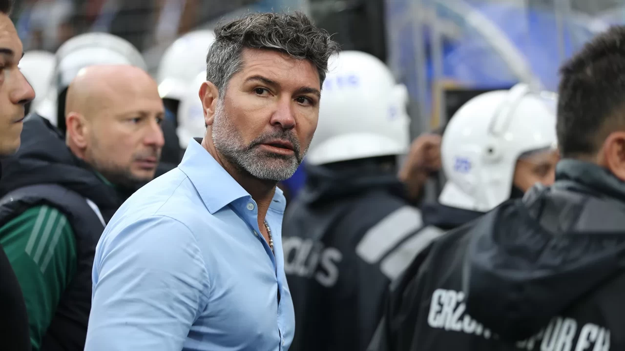 Erzurumspor FK Teknik Direktörü Hakan Kutlu'dan Osman Zeki Korkmaz'a eleştiri