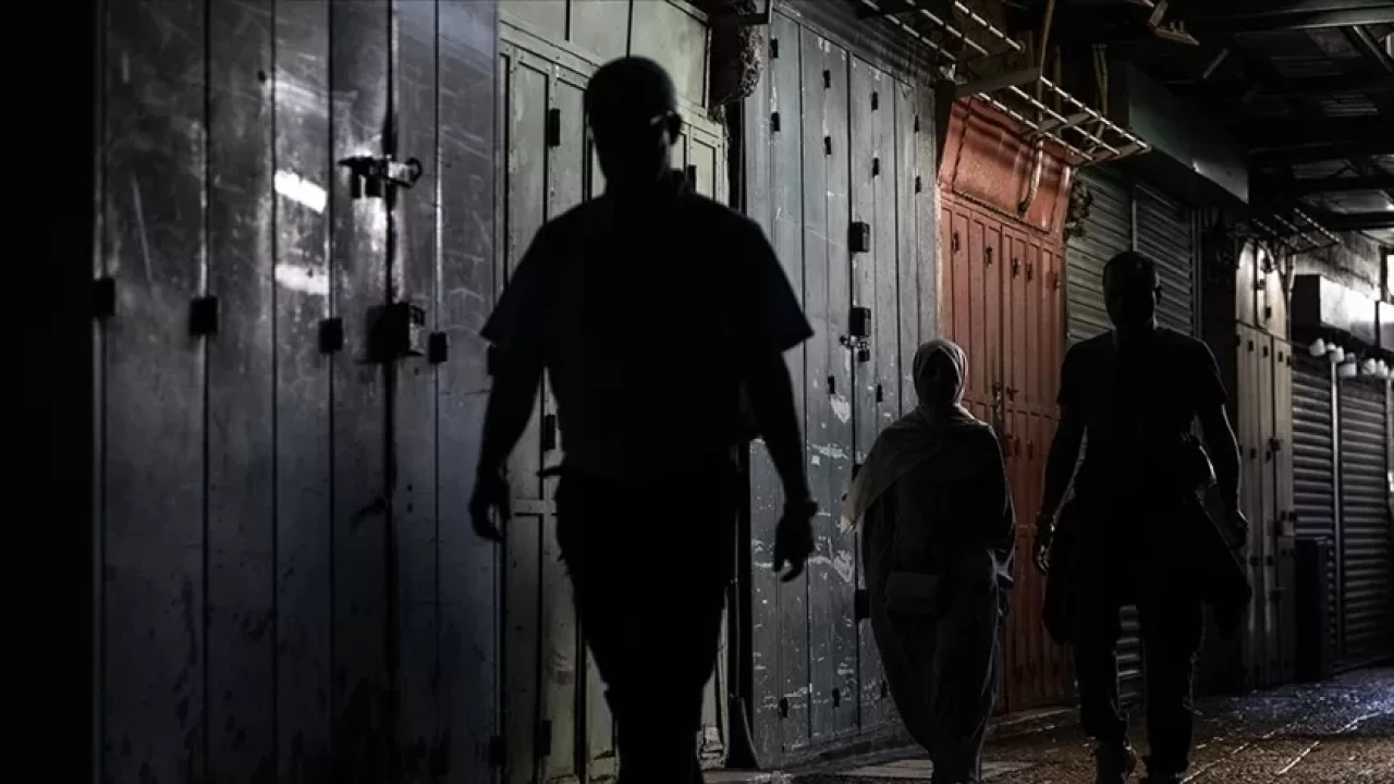 İsrailliler, Batı Şeria'da 4 Filistinliyi yaraladı