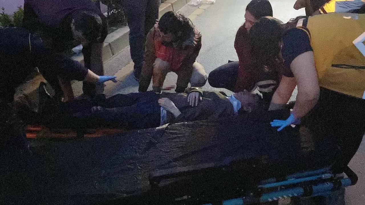 Vicdansız sürücü çarpıp kaçtı: Yaralı yaya hastaneye kaldırıldı