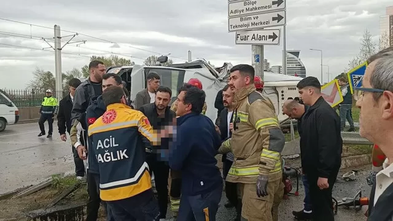 Bursa’da feci kaza! Servis minibüsü devrildi, minik Tuğsem öldü