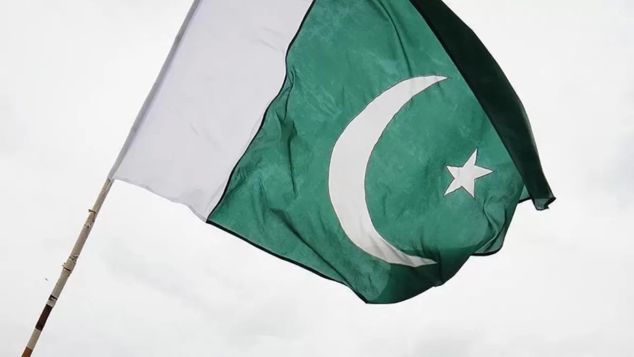 Pakistan’da sondaj kuyusunda 29 Mart’ta başlayan yangın sürüyor