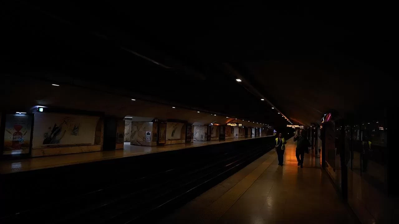 İspanya ve Portekiz’i karartan elektrik kesintisi "aydınlatılmayı" bekliyor