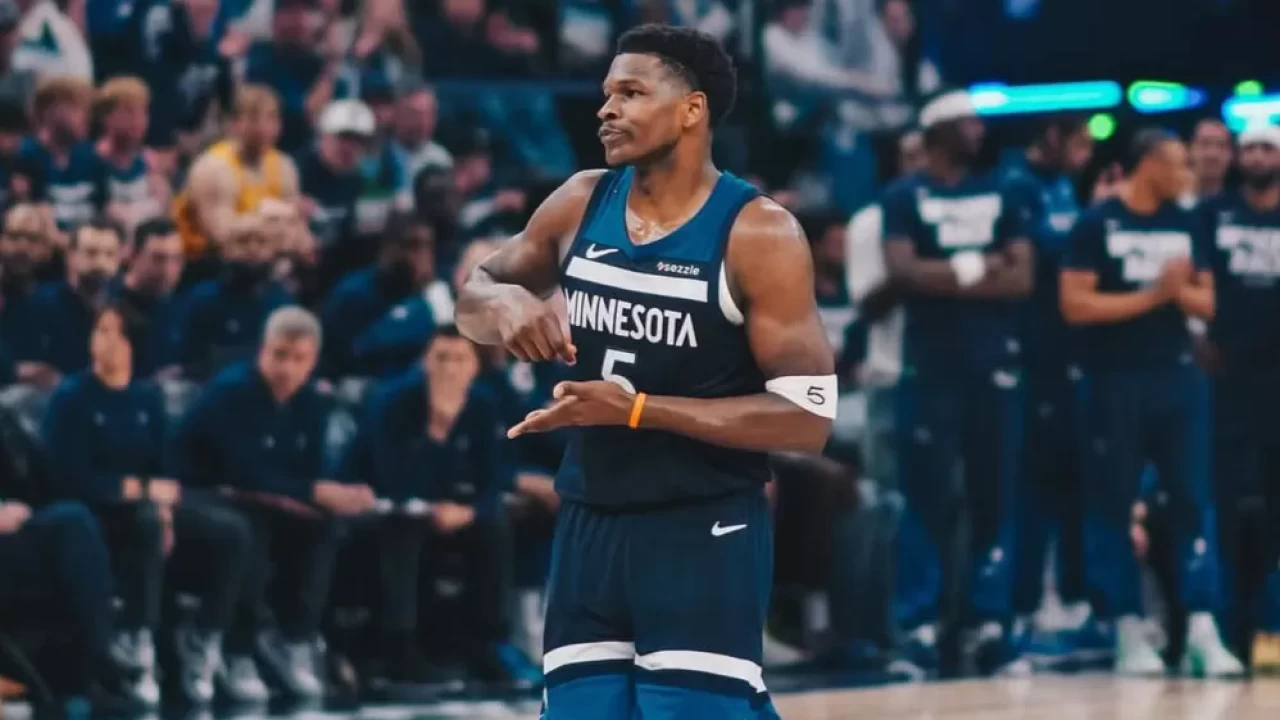 Minnesota Timberwolves, evinde seriyi 3-1'e getirdi! NBA'de Minnesota Timberwolves 116-113 Los Angeles Lakers