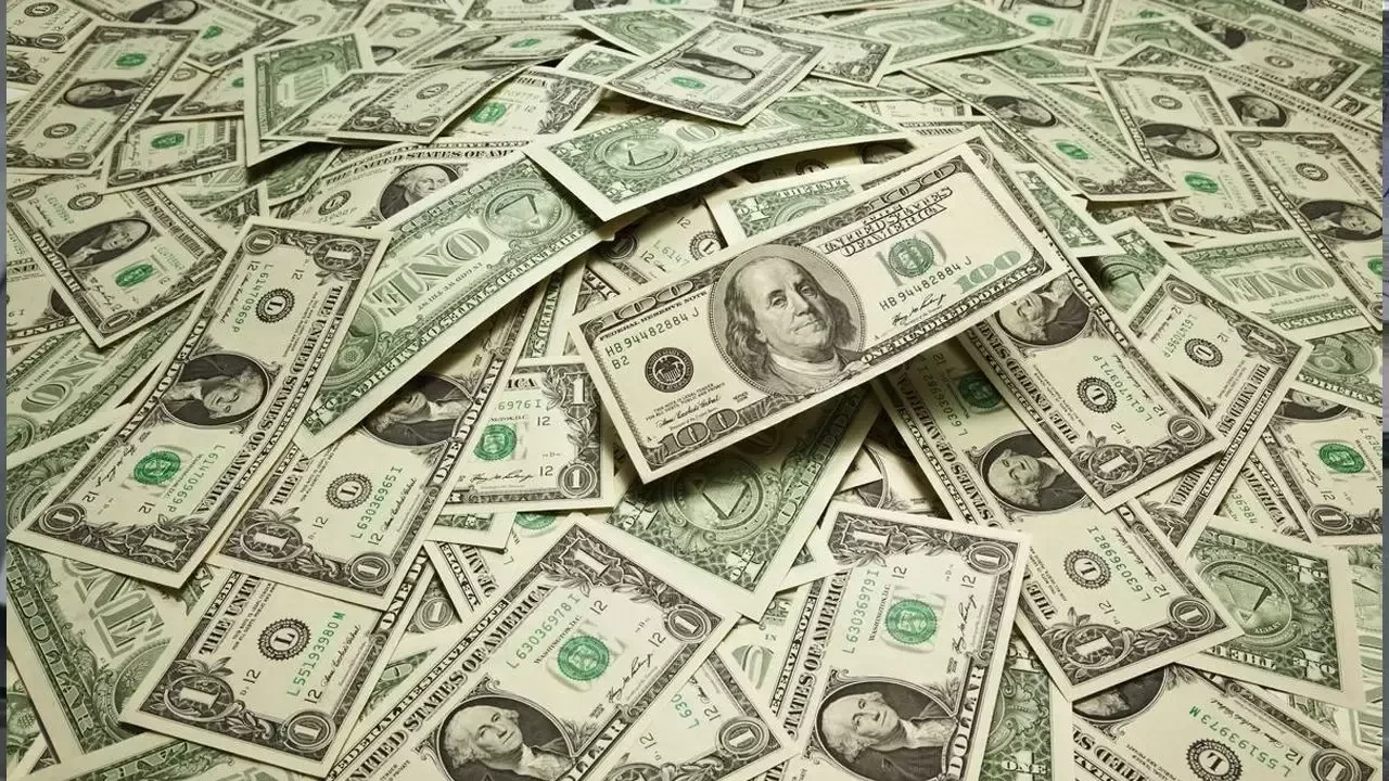 Dolar güne yükselişle başladı: Gözler Fed Başkanı Powell'da