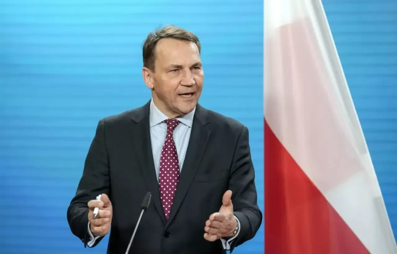 Polonya Dışişleri Bakanı'ndan flaş açıklama: Putin, Trump'ın iyi niyetini alaya mı alıyor?