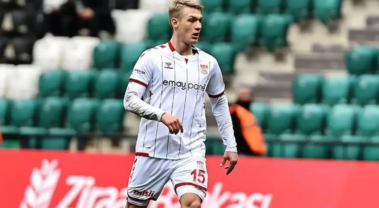 Sivassporlu futbolcu Jan Bieganski ameliyat edildi