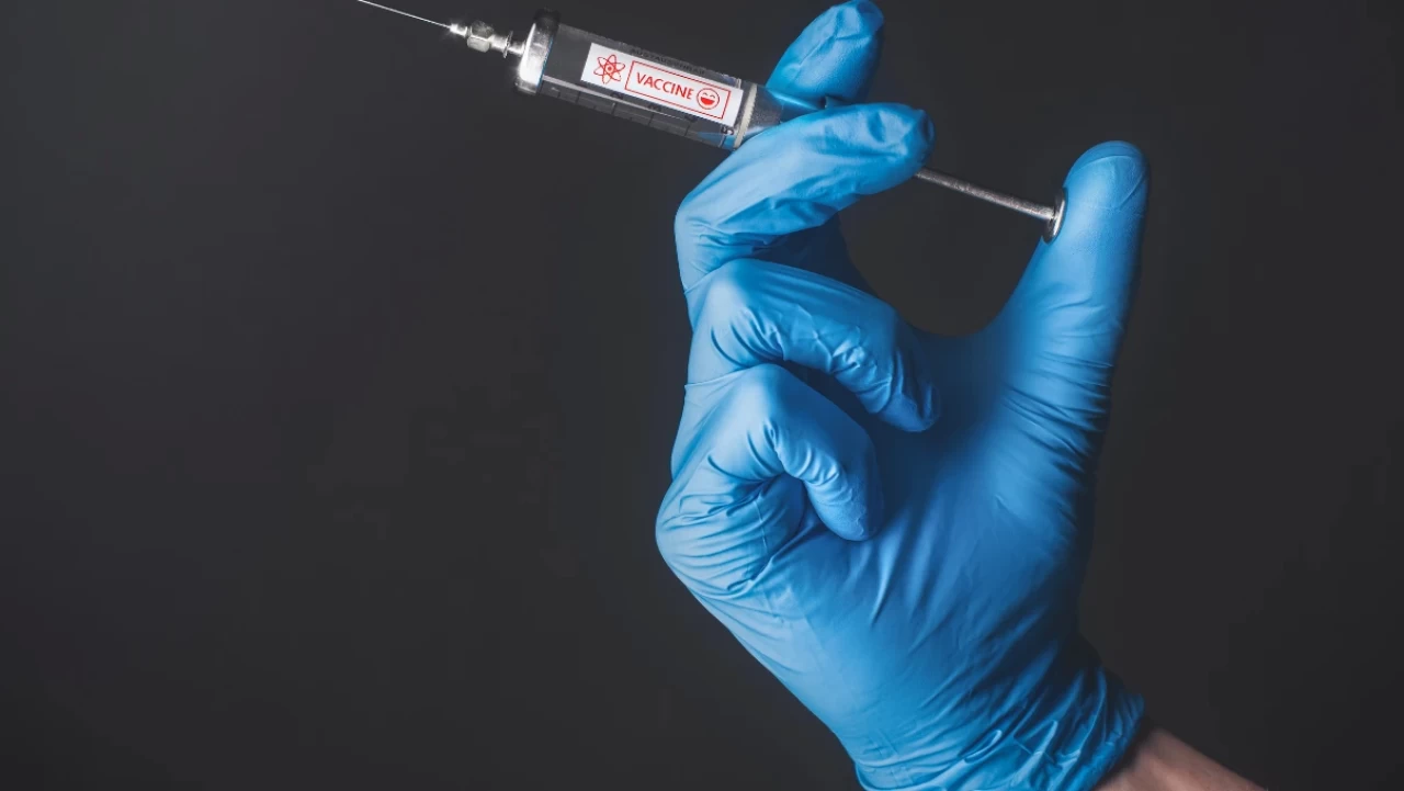 Hayatın ilk yılında tehlike çanları: Menenjit aşısı ile korunun