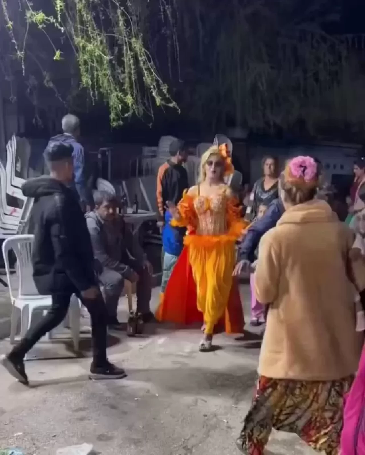 Eskişehir'de düğünde sigara içerken görüntülenen çocuğun annesi gözaltında