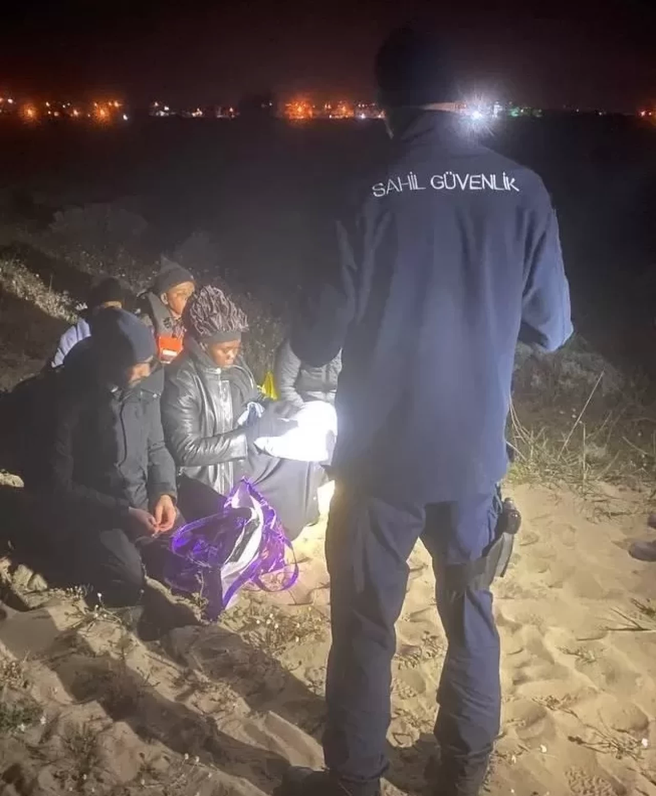 İzmir'de yasa dışı yurt dışı çıkışına geçit yok! 7 düzensiz göçmen yakalandı